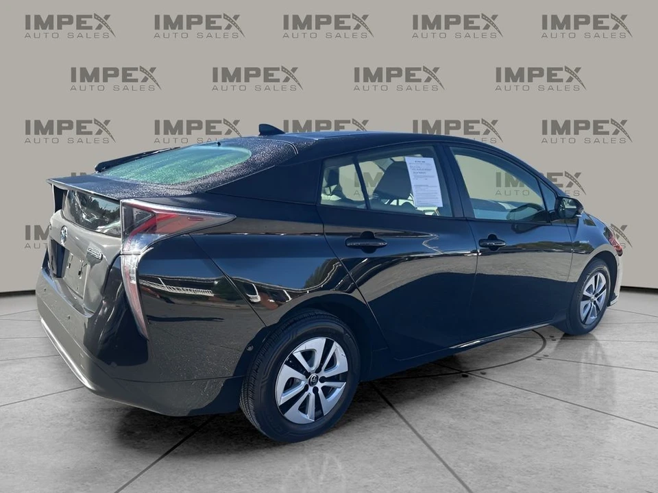 2018 Toyota Prius 4th Gen - Image 5 of 12