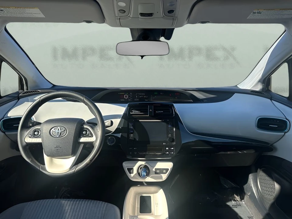 2018 Toyota Prius 4th Gen - Image 11 of 12