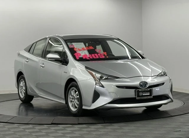 2018 Toyota Prius 4th Gen - Image 5 of 12