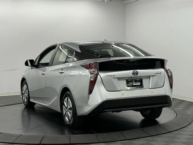 2018 Toyota Prius 4th Gen - Image 10 of 12