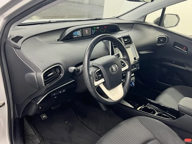 2018 Toyota Prius 4th Gen - Image 9 of 10