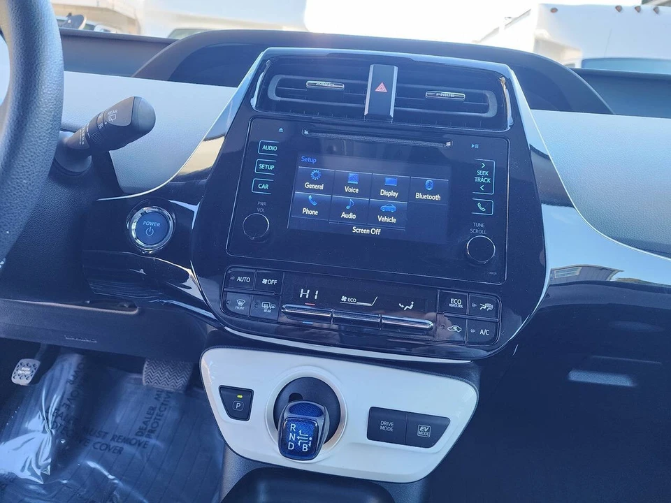 2018 Toyota Prius 4th Gen - Image 20 of 21