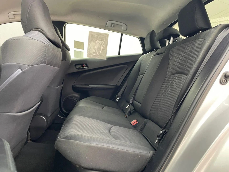 2018 Toyota Prius 4th Gen - Image 13 of 21