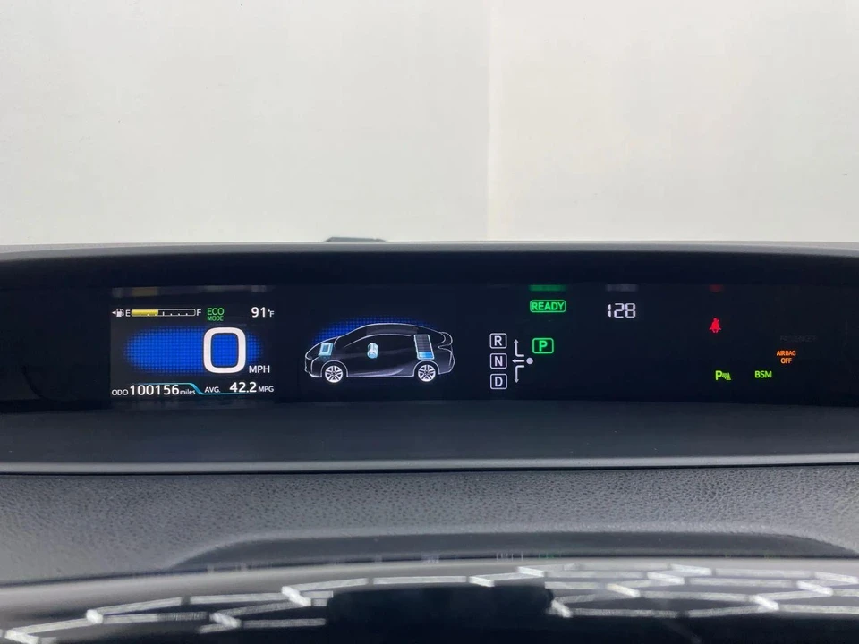 2018 Toyota Prius 4th Gen - Image 14 of 21