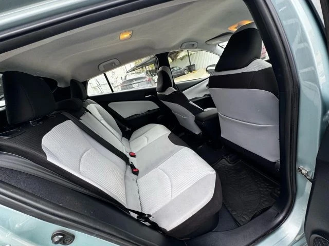 2018 Toyota Prius 4th Gen - Image 12 of 21