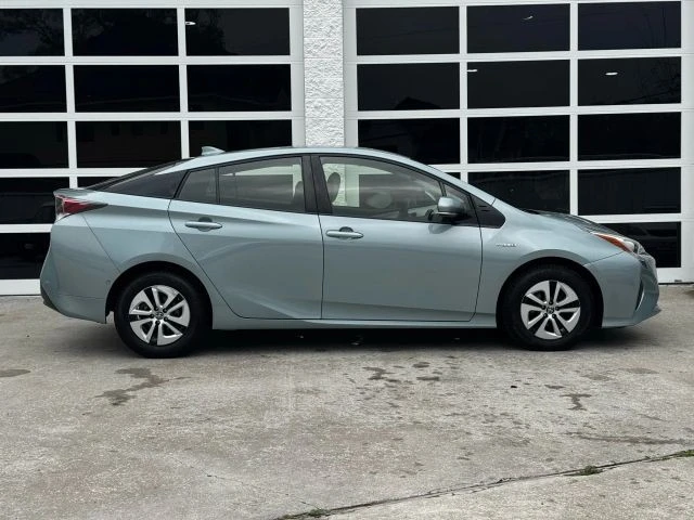 2018 Toyota Prius 4th Gen - Image 10 of 21