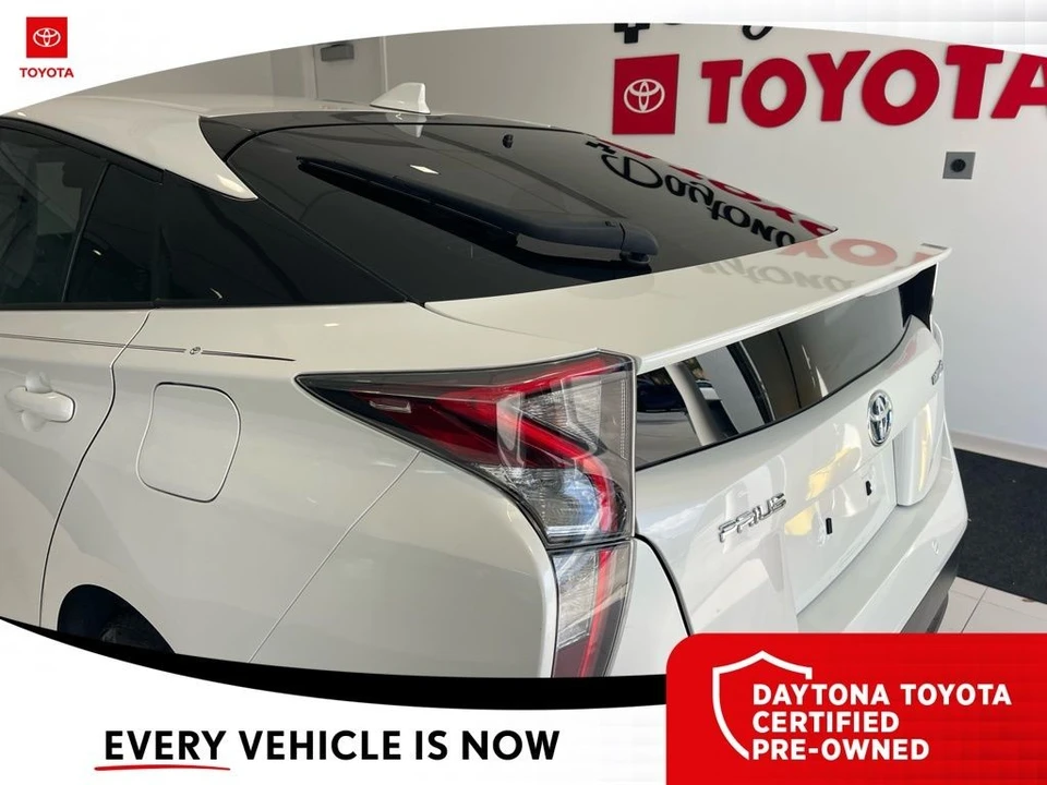 2018 Toyota Prius 4th Gen - Image 11 of 12