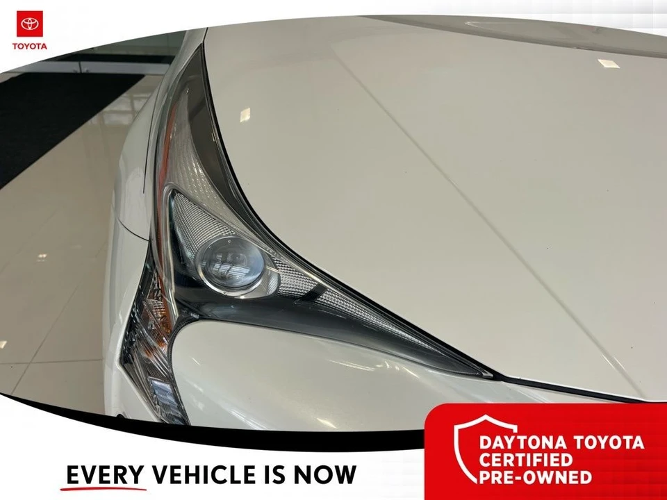 2018 Toyota Prius 4th Gen - Image 3 of 12