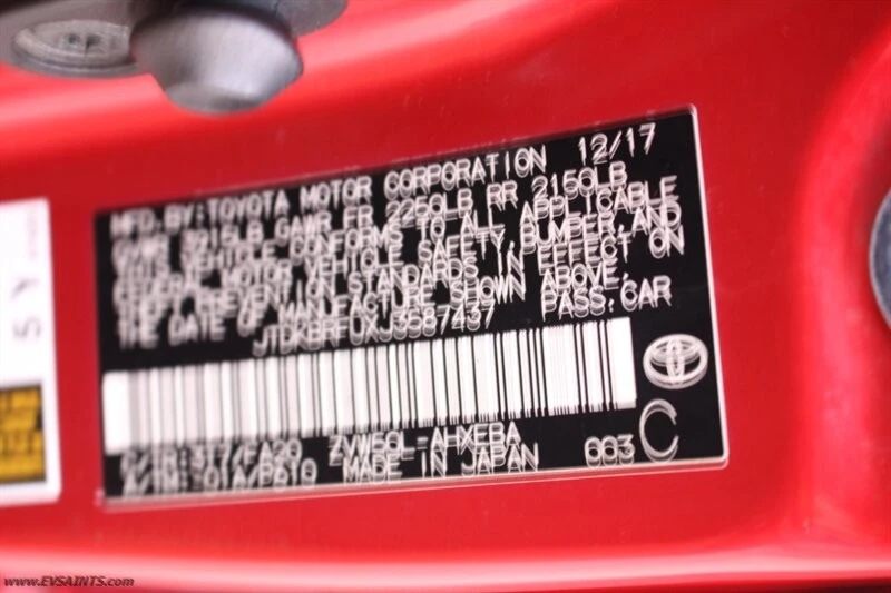 2018 Toyota Prius 4th Gen - Image 16 of 16
