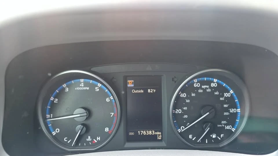 2018 Toyota RAV4 4th Gen - Image 14 of 15