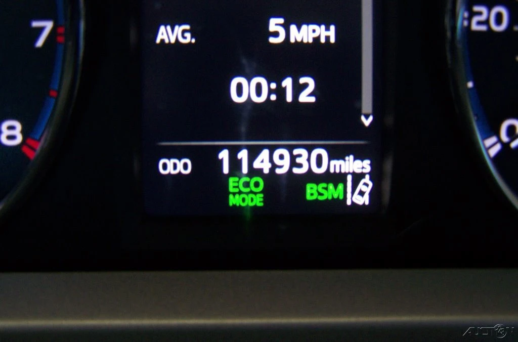 2018 Toyota RAV4 4th Gen - Image 9 of 12