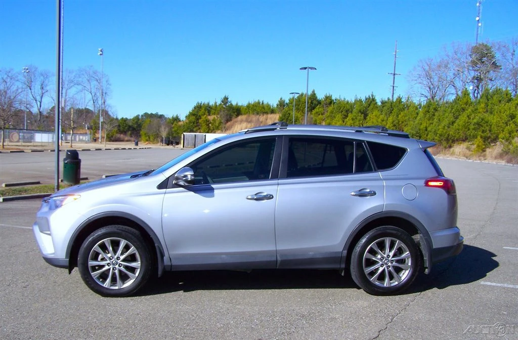 2018 Toyota RAV4 4th Gen - Image 7 of 12