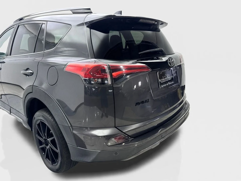 2018 Toyota RAV4 4th Gen - Image 19 of 21