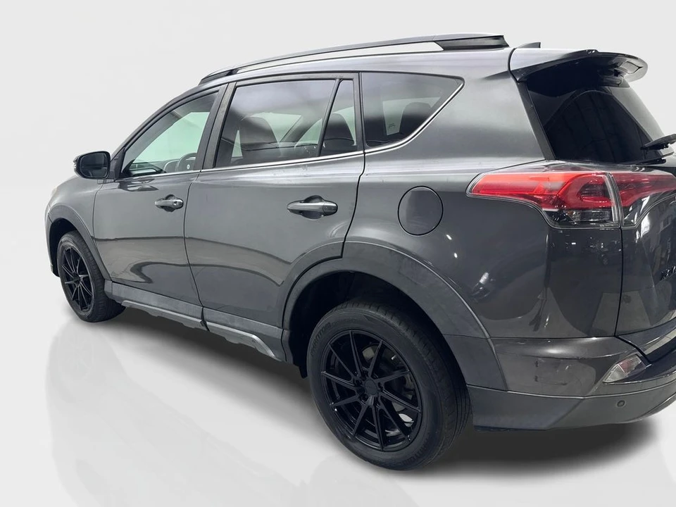 2018 Toyota RAV4 4th Gen - Image 14 of 21