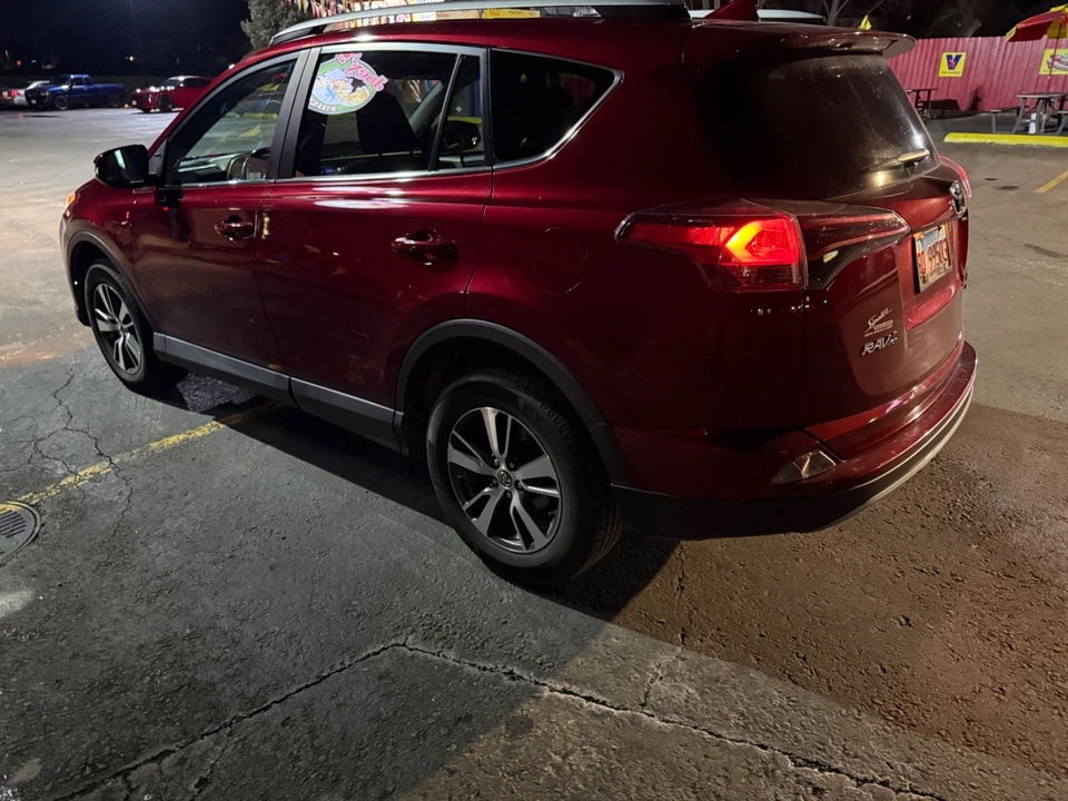 2018 Toyota RAV4 4th Gen - Image 5 of 11