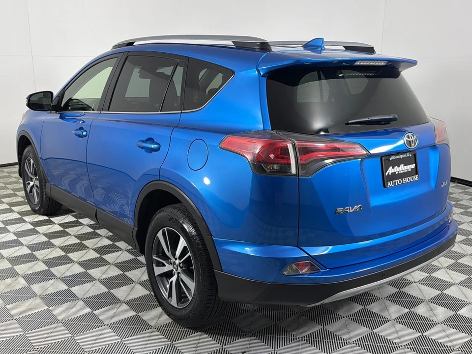 2018 Toyota RAV4 4th Gen - Image 7 of 21