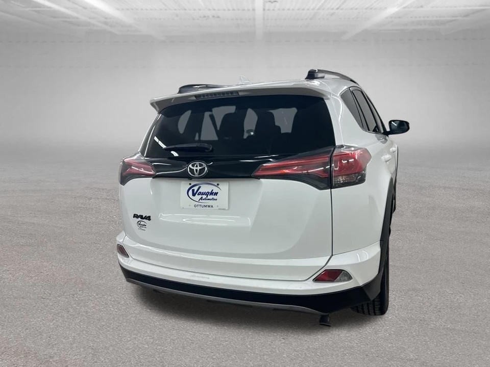 2018 Toyota RAV4 4th Gen - Image 11 of 12