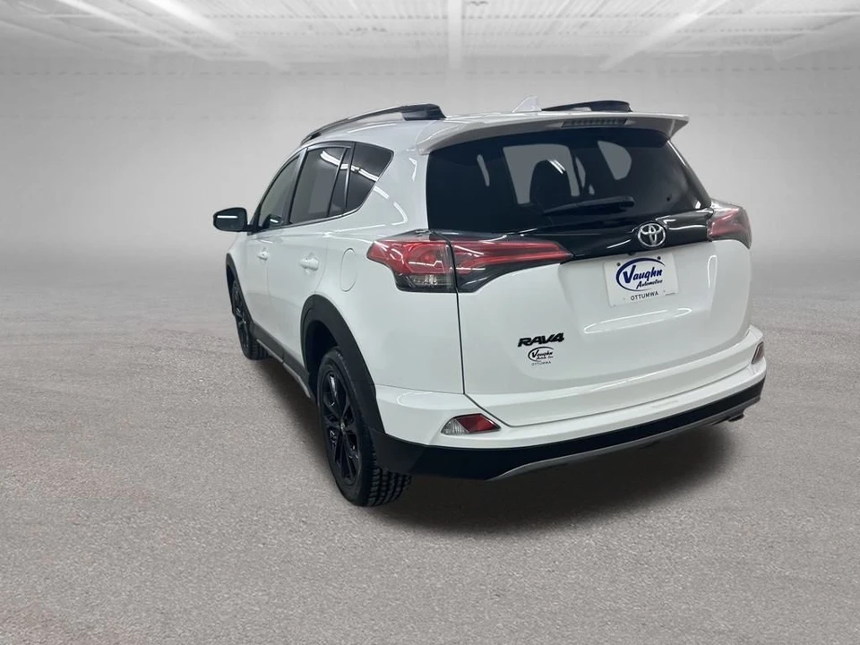 2018 Toyota RAV4 4th Gen - Image 9 of 12