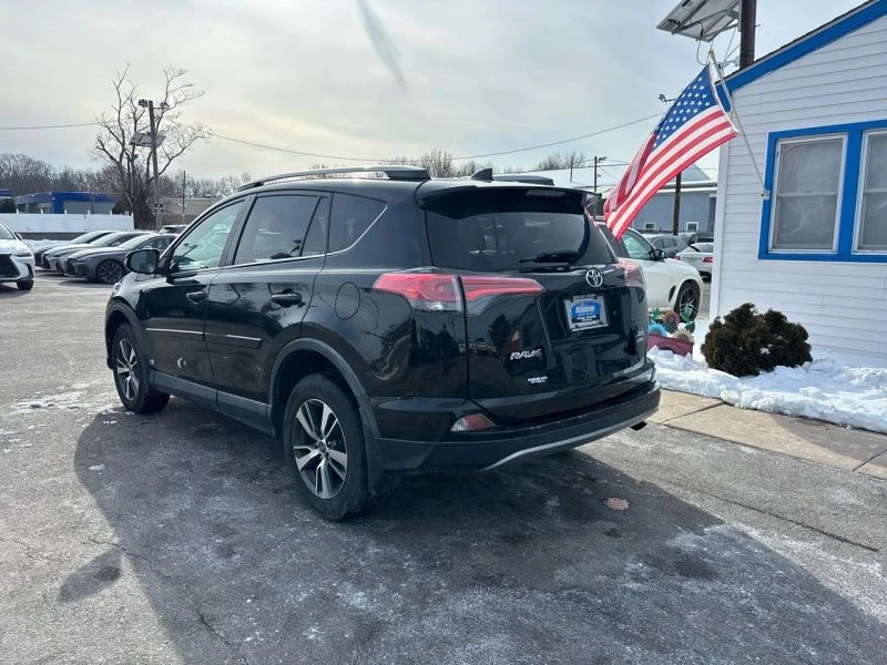 2018 Toyota RAV4 4th Gen - Image 4 of 12