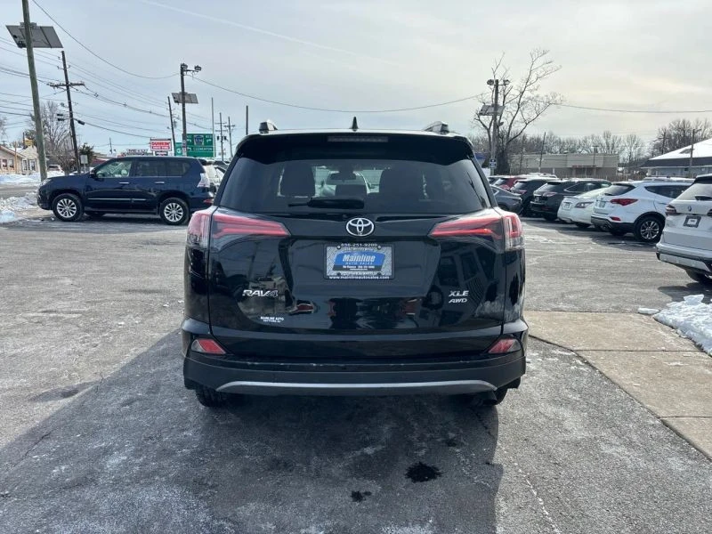 2018 Toyota RAV4 4th Gen - Image 5 of 12