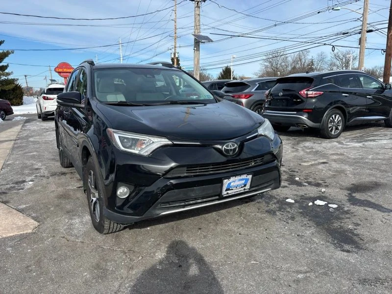 2018 Toyota RAV4 4th Gen - Image 8 of 12