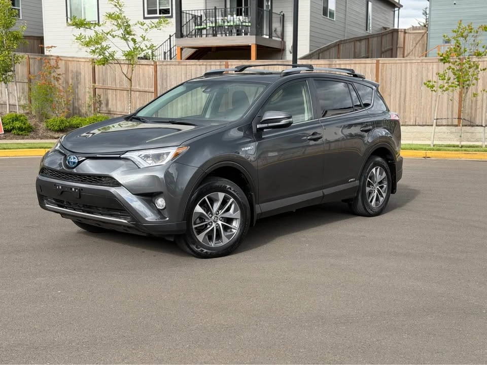 2018 Toyota RAV4 4th Gen - Image 2 of 21