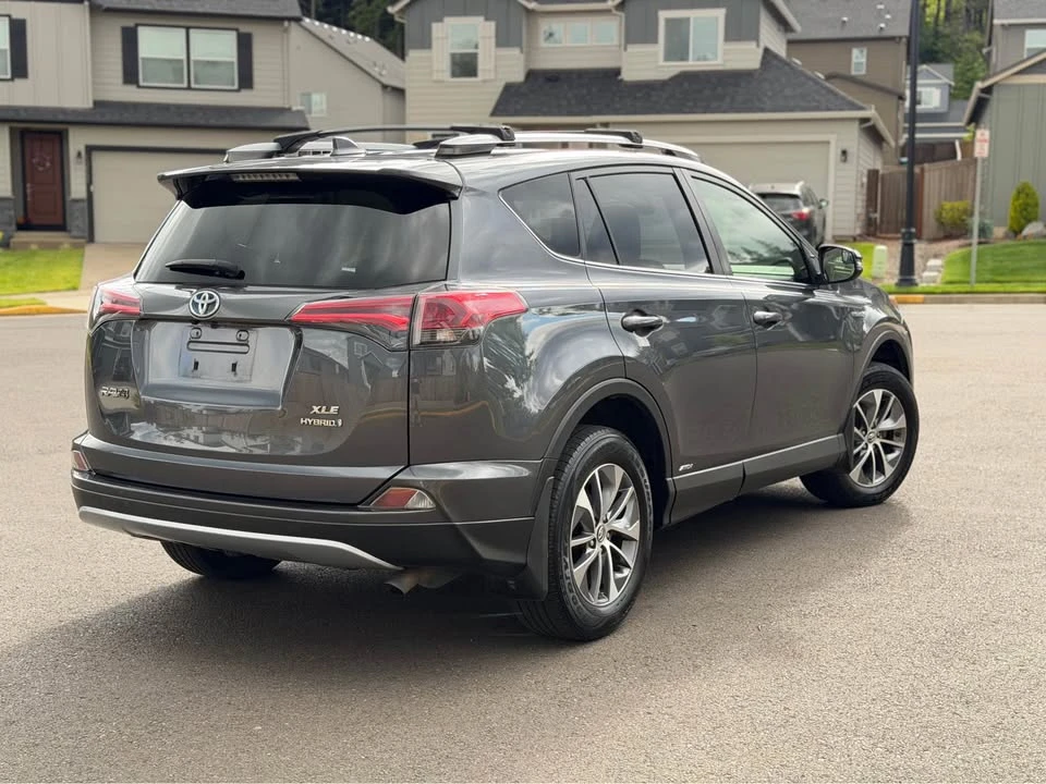 2018 Toyota RAV4 4th Gen - Image 6 of 21