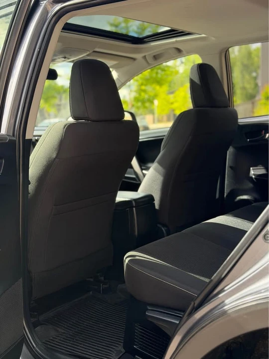 2018 Toyota RAV4 4th Gen - Image 15 of 21