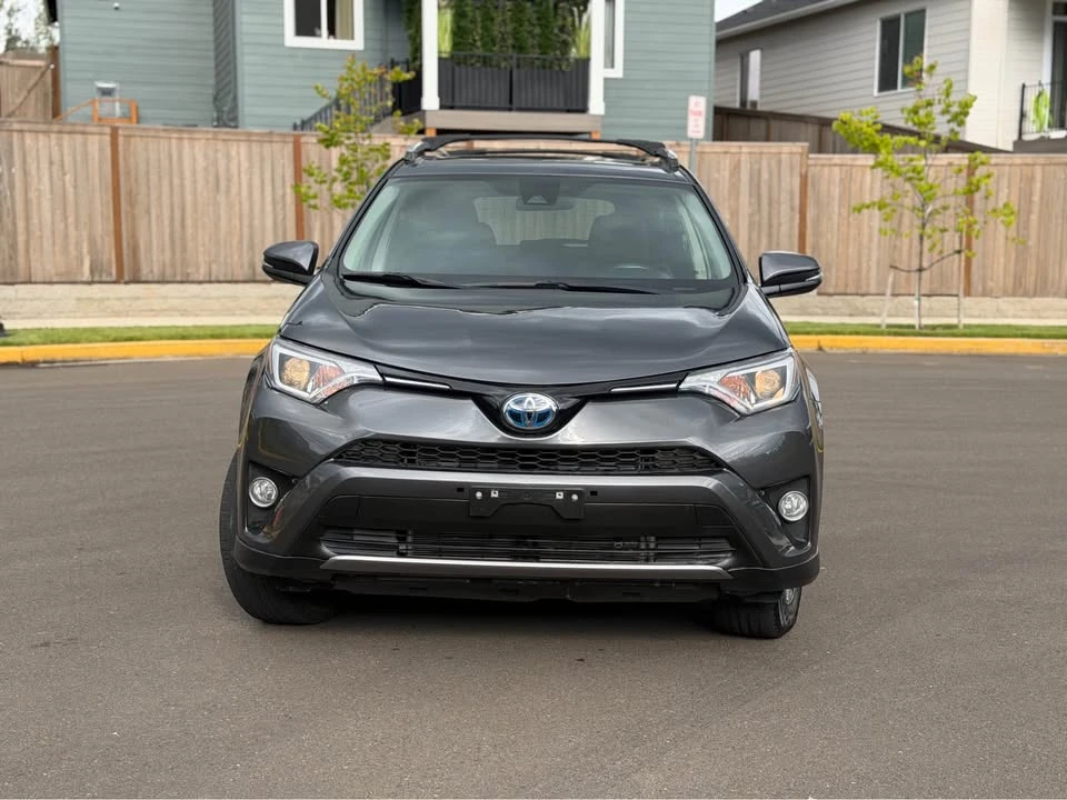 2018 Toyota RAV4 4th Gen - Image 9 of 21
