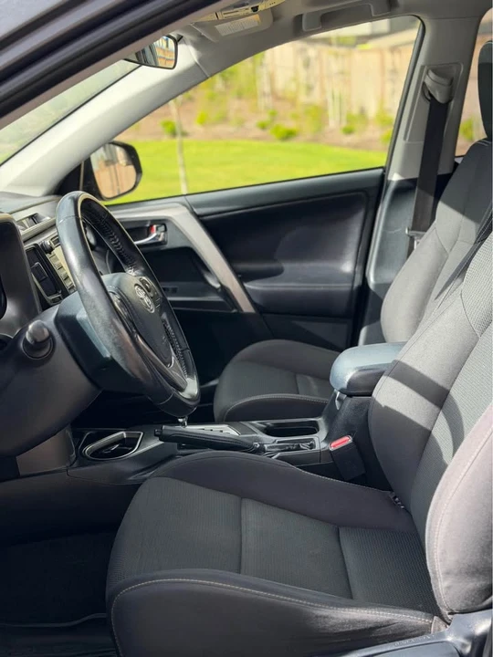 2018 Toyota RAV4 4th Gen - Image 14 of 21