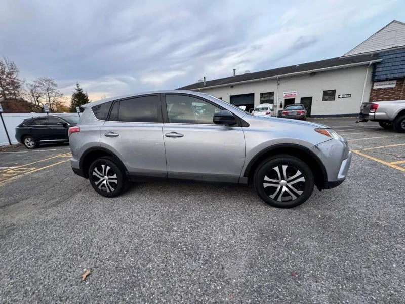 2018 Toyota RAV4 4th Gen - Image 7 of 12