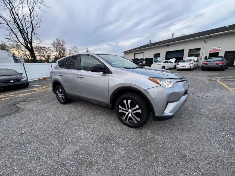 2018 Toyota RAV4 4th Gen - Image 6 of 12
