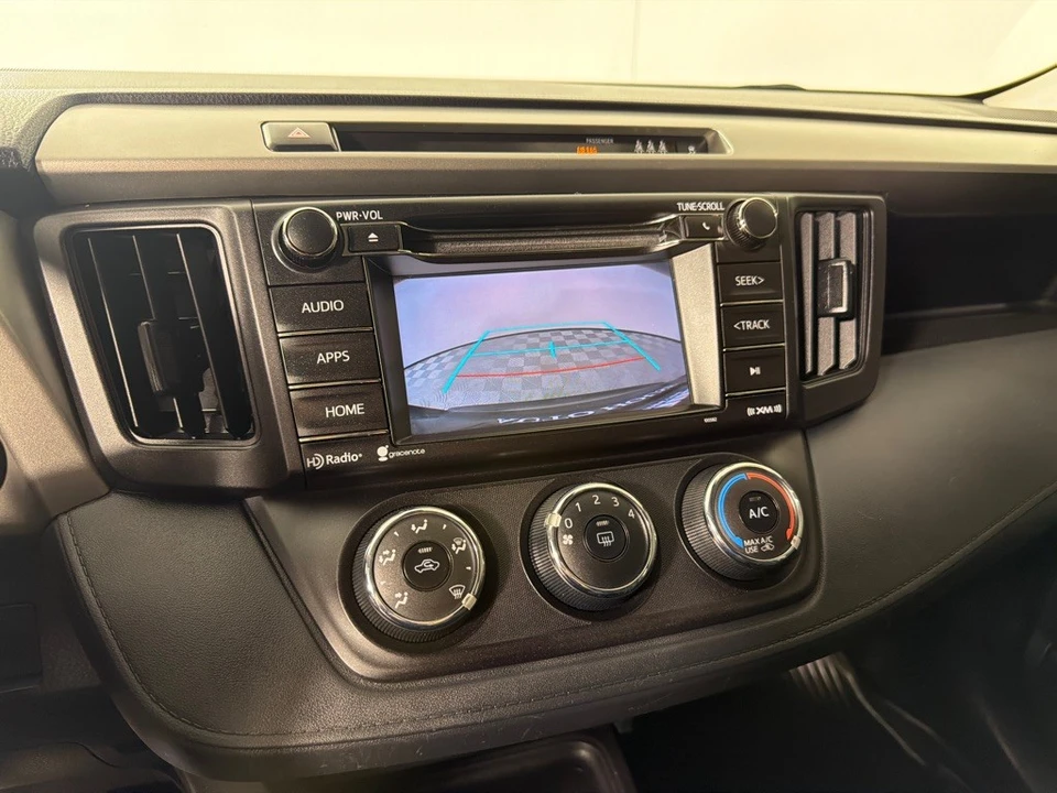 2018 Toyota RAV4 4th Gen - Image 16 of 21