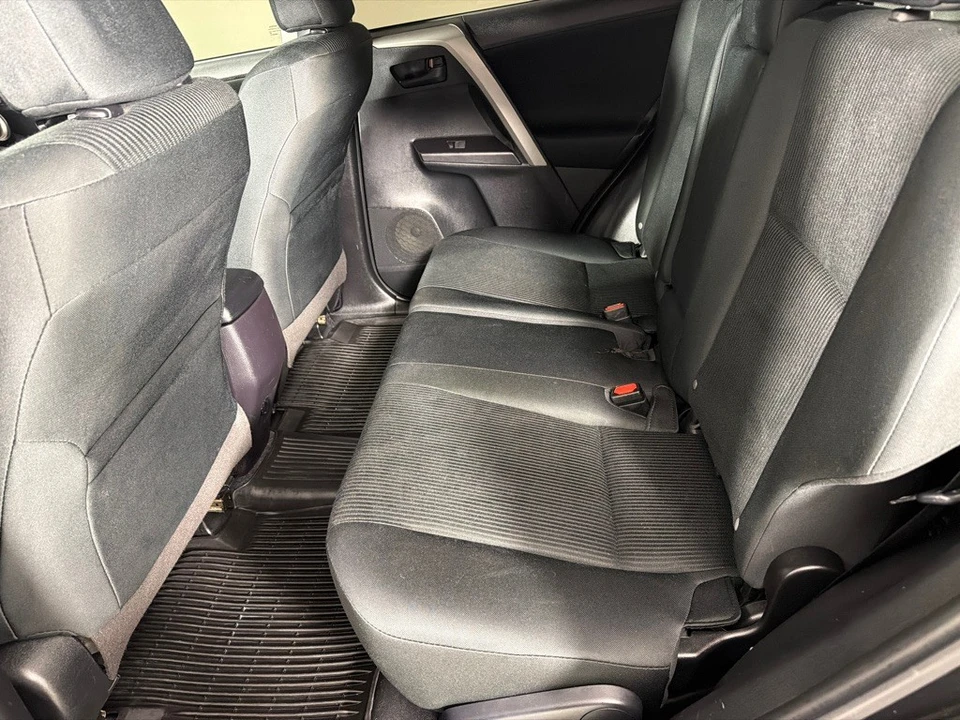 2018 Toyota RAV4 4th Gen - Image 18 of 21