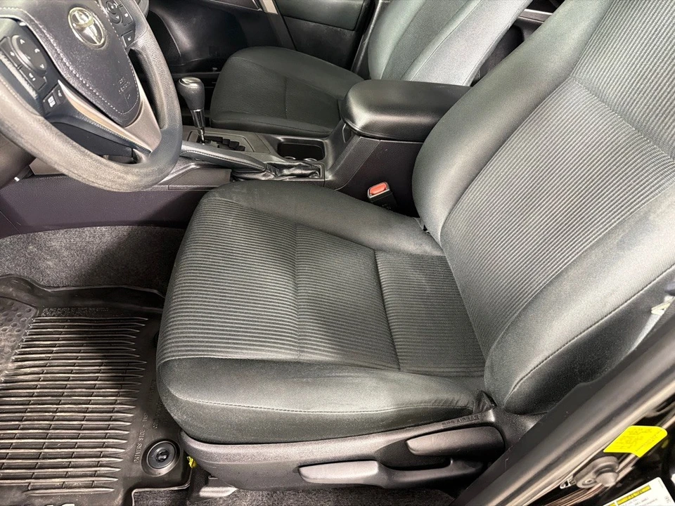 2018 Toyota RAV4 4th Gen - Image 11 of 21