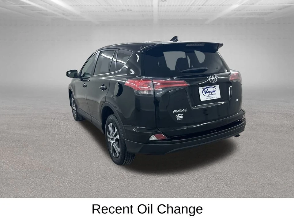 2018 Toyota RAV4 4th Gen - Image 9 of 12