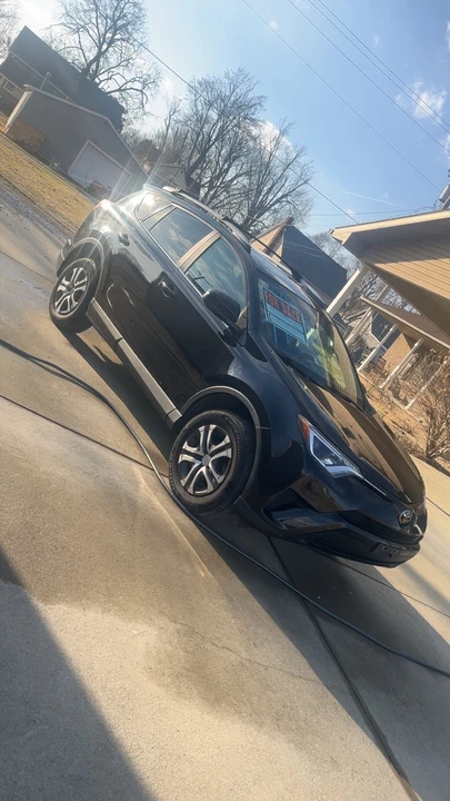 2018 Toyota RAV4 4th Gen - Image 2 of 10