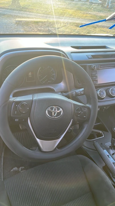 2018 Toyota RAV4 4th Gen - Image 9 of 10