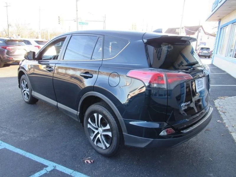 2018 Toyota RAV4 4th Gen - Image 5 of 12