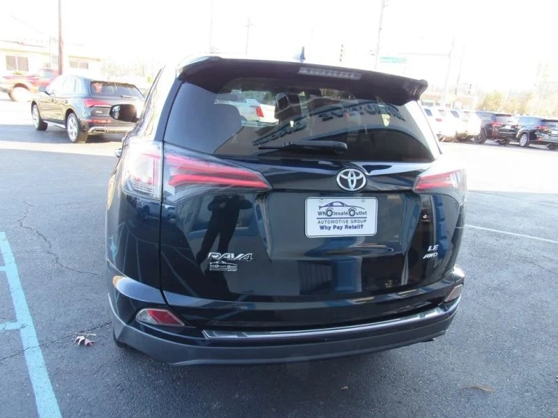 2018 Toyota RAV4 4th Gen - Image 6 of 12