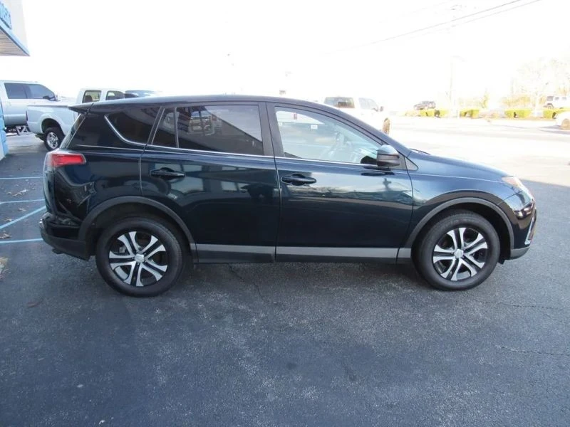 2018 Toyota RAV4 4th Gen - Image 10 of 12