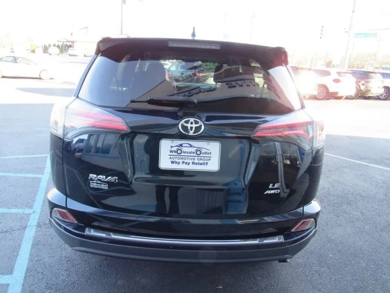 2018 Toyota RAV4 4th Gen - Image 7 of 12