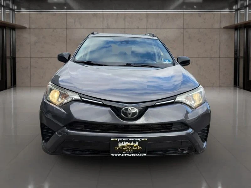 2018 Toyota RAV4 4th Gen - Image 2 of 12