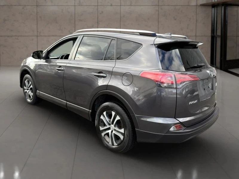 2018 Toyota RAV4 4th Gen - Image 8 of 12