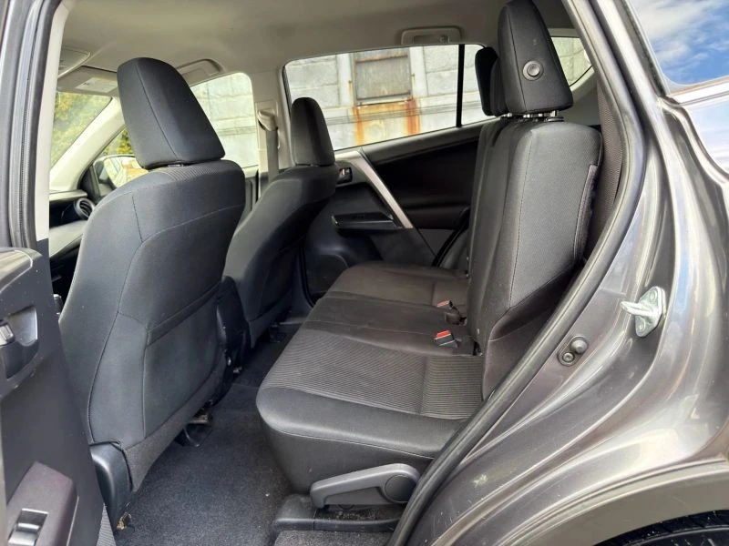 2018 Toyota RAV4 4th Gen - Image 10 of 12