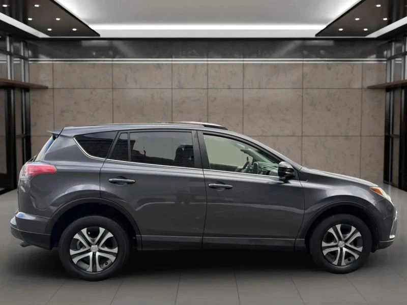 2018 Toyota RAV4 4th Gen - Image 4 of 12