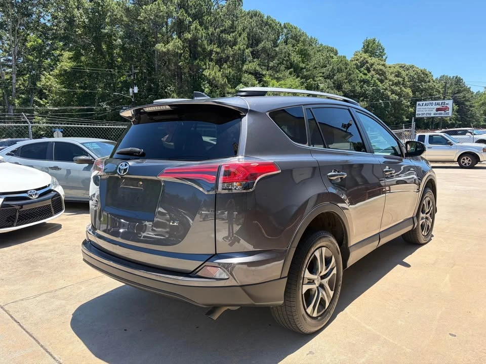 2018 Toyota RAV4 4th Gen - Image 4 of 9