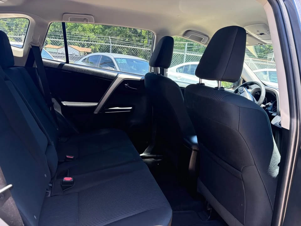 2018 Toyota RAV4 4th Gen - Image 8 of 9
