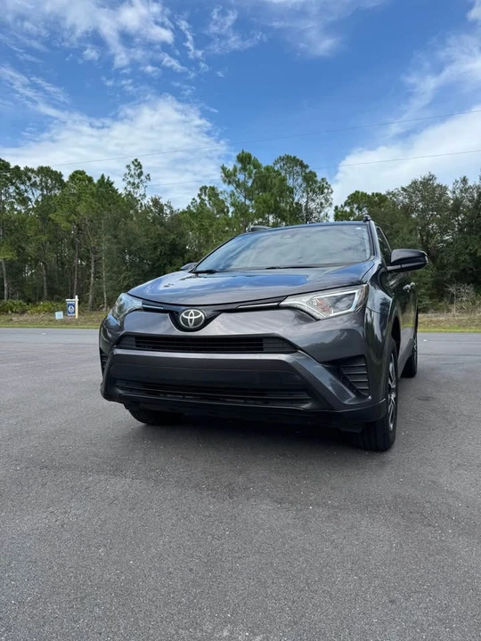 2018 Toyota RAV4 4th Gen - Image 2 of 11