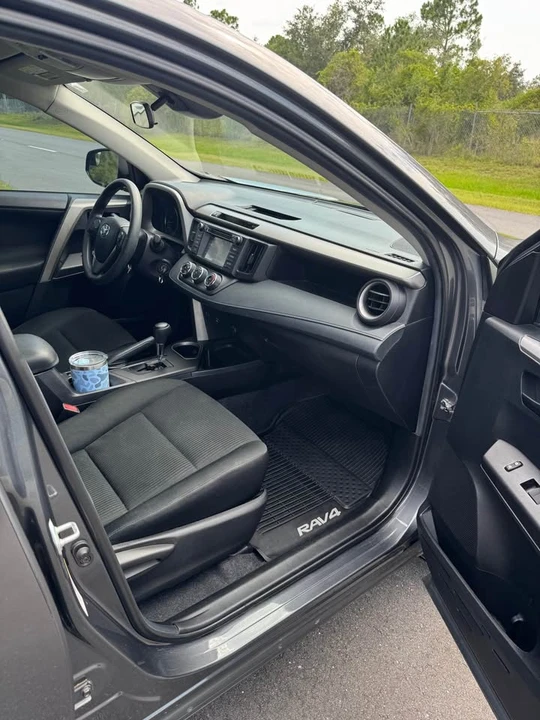 2018 Toyota RAV4 4th Gen - Image 9 of 11